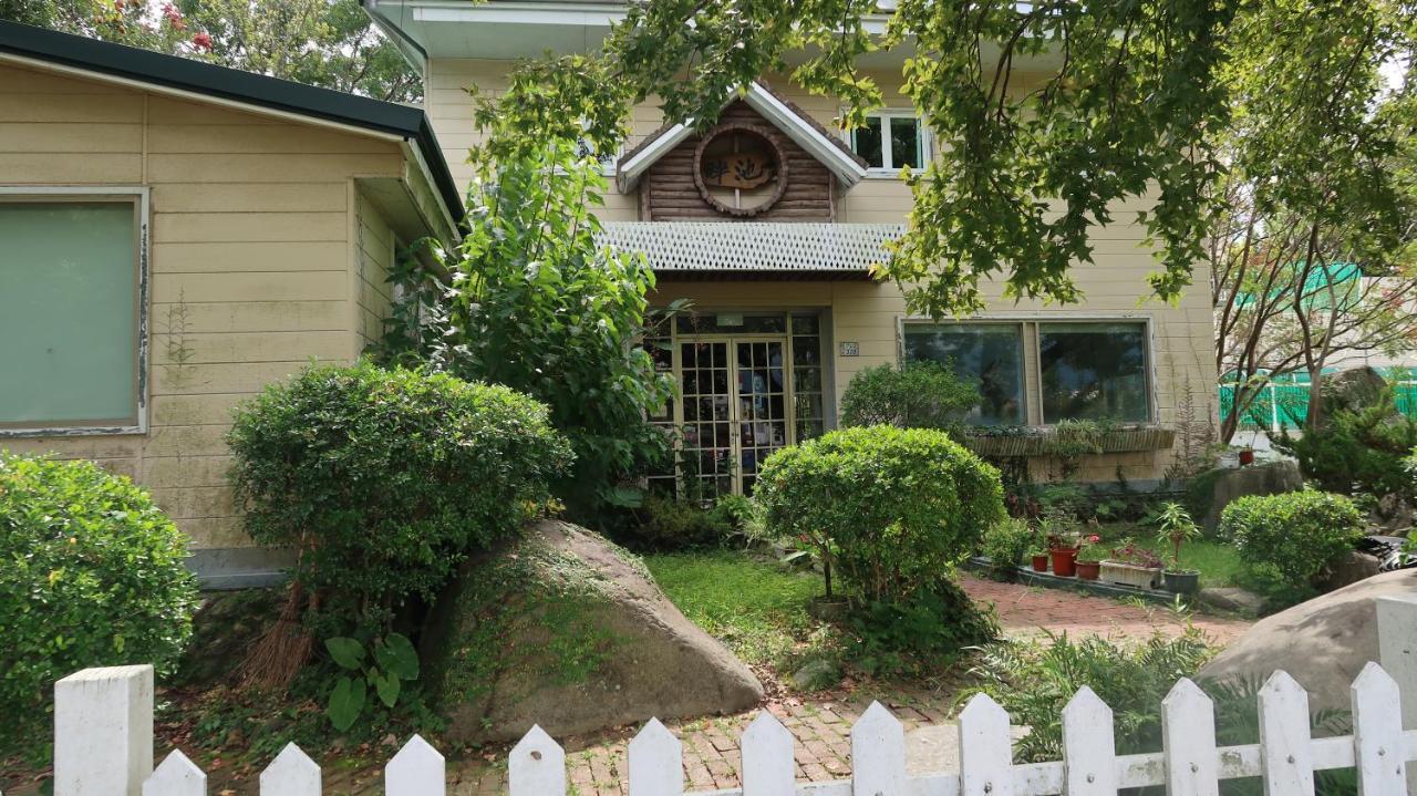 Chpn House Bed & Breakfast Chishang Exterior photo